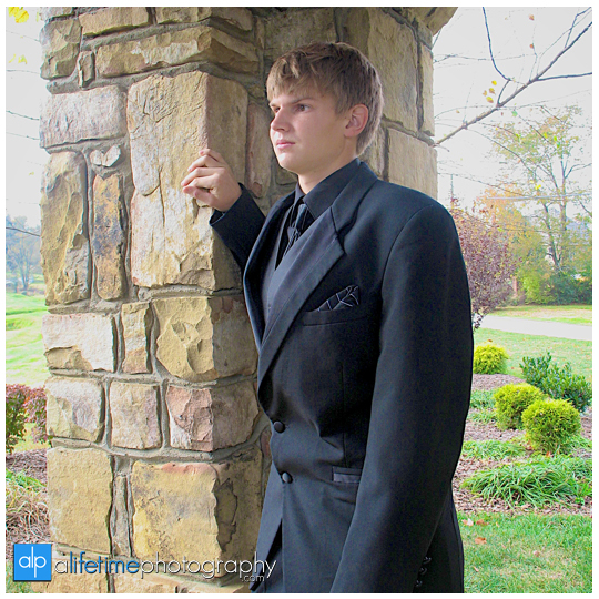 Prom-Photographer-Pigeon-Forge-Gatlinburg-Knoxville-Chattanooga-Senior-Photography-Johnson-City-Kingsport-Bristol-Tri_Cities-Greeneville-Pictures-Tux-1