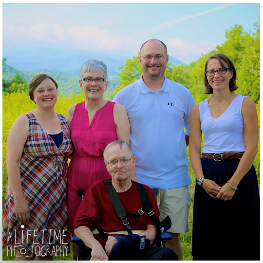 Smoky-Mountains-TN-Family-Photographer-reunion-kids-photography-emerts Cove-photos-pictures-Pigeon-Forge-Tennessee-8