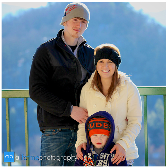 Space needle marriage proposal engagement in Gatlinburg TN photographer Pigeon Forge idea-5