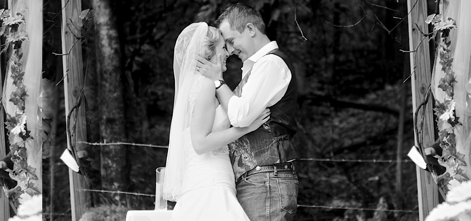 The Hance Wedding | Starkeytown Cove | Pigeon Forge, TN Photographer