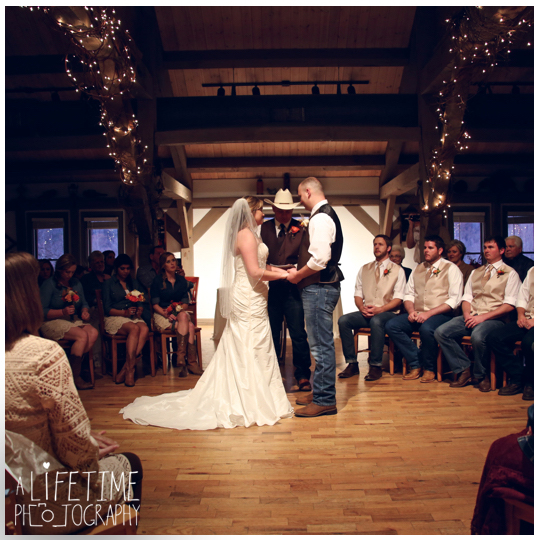 The-Barn-Event-Center-Of-The Smokies-Townsend-TN-Photographer-Wedding-Pigeon-Forge-Gatlinburg-Sevierville-Wears-Valley-17