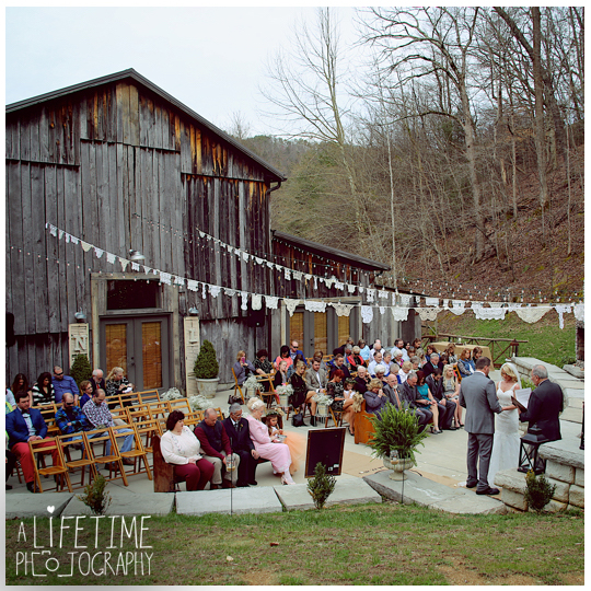 The-Barn-at-Chestnut-Springs-Wedding-Photographer-Sevierville-TN-Pigeon-Forge-Knoxville-Photos-14