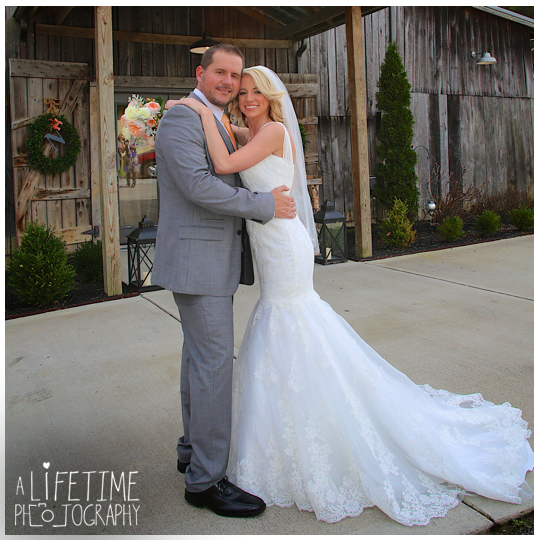 The-Barn-at-Chestnut-Springs-Wedding-Photographer-Sevierville-TN-Pigeon-Forge-Knoxville-Photos-9