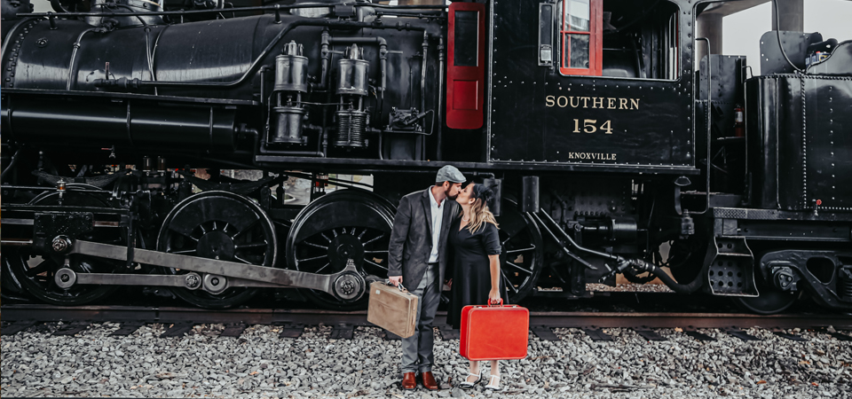 Melanie + Jonathan | Three Rivers Rambler Train | Knoxville, TN Photographer