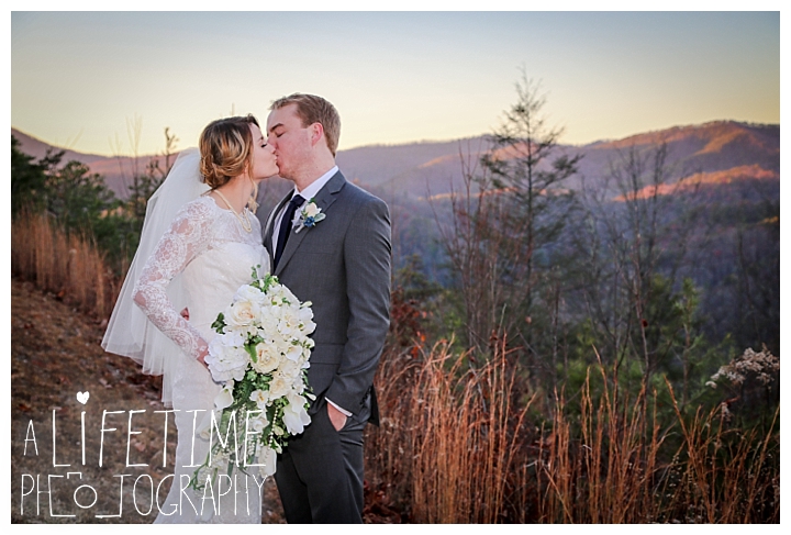 Wedding Brothers Cove Photographer Gatlinburg-Pigeon-Forge-Knoxville-Sevierville-Dandridge-Seymour-Smoky-Mountains-Townsend-Photos-Greenbriar Session-Professional-Maryville_0314