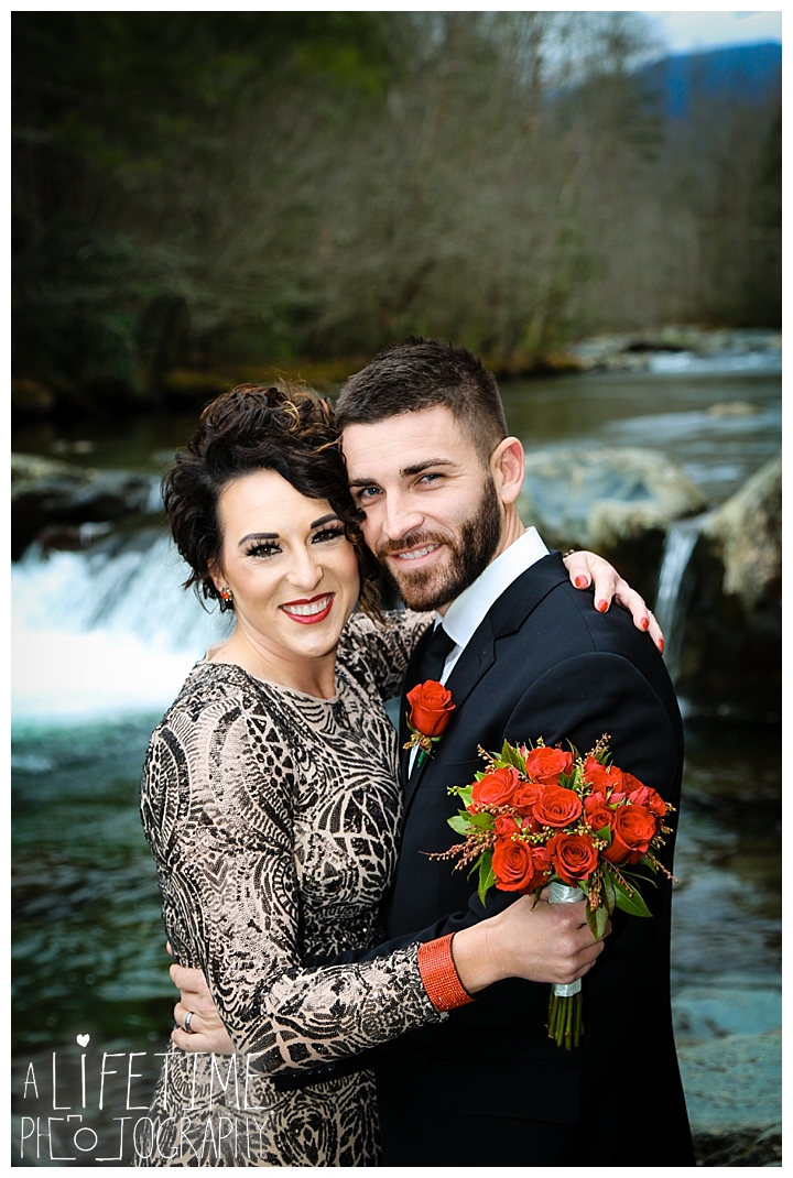 Wedding Newlywed Photographer Gatlinburg-Pigeon-Forge-Knoxville-Sevierville-Dandridge-Seymour-Smoky-Mountains-Townsend-Photos-Greenbriar Session-Professional-Maryville_0213