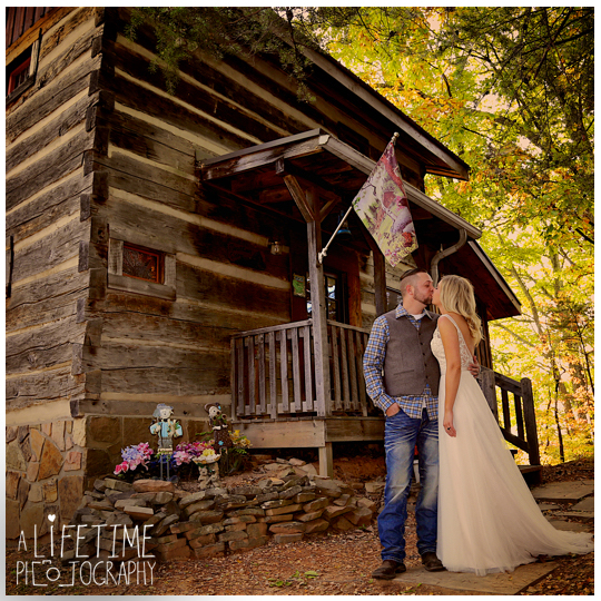 cabin-Wedding-Elope-Photographer-Gatlinburg-Pigeon-Forge-Smoky-Mountains-Bride-Groom-8
