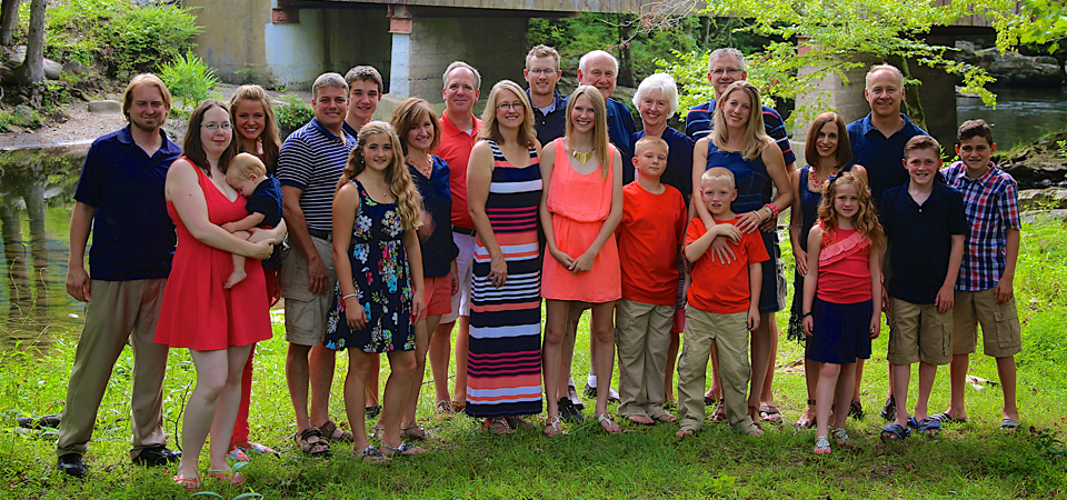 The Goddard Family | Crantzdorf Lodge | Pittman Center, TN Photographer
