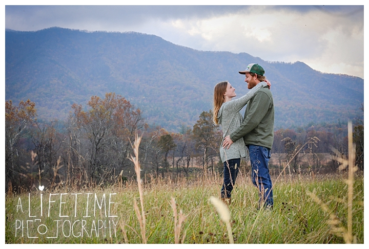 engagement-cades-cove-photographer-family-gatlinburg-pigeon-forge-knoxville-sevierville-dandridge-seymour-smoky-mountains-couple-townsend_0066