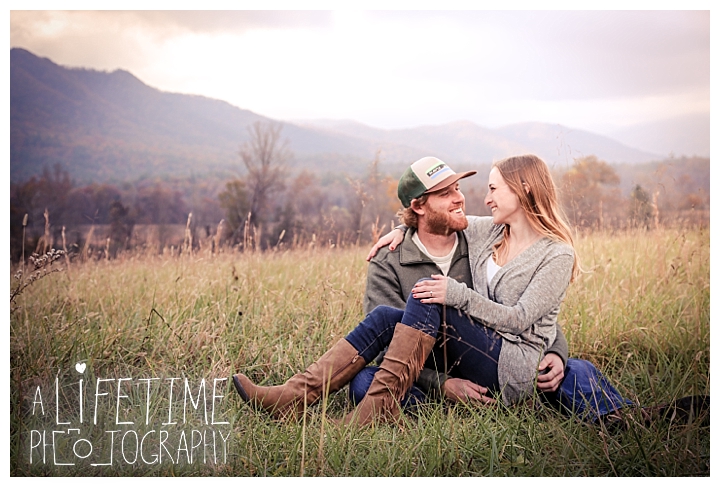 engagement-cades-cove-photographer-family-gatlinburg-pigeon-forge-knoxville-sevierville-dandridge-seymour-smoky-mountains-couple-townsend_0068