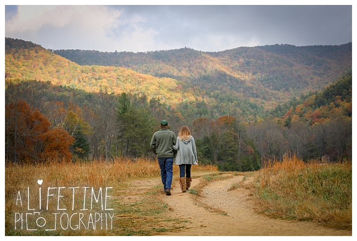 engagement-cades-cove-photographer-family-gatlinburg-pigeon-forge-knoxville-sevierville-dandridge-seymour-smoky-mountains-couple-townsend_0069