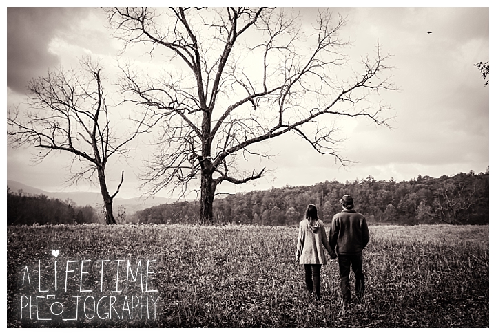 engagement-cades-cove-photographer-family-gatlinburg-pigeon-forge-knoxville-sevierville-dandridge-seymour-smoky-mountains-couple-townsend_0072