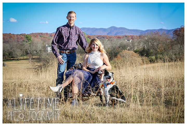 engagement-photographer-gatlinburg-pigeon-forge-knoxville-sevierville-dandridge-seymour-smoky-mountains-townsend-photos-session-professional-maryville_0078