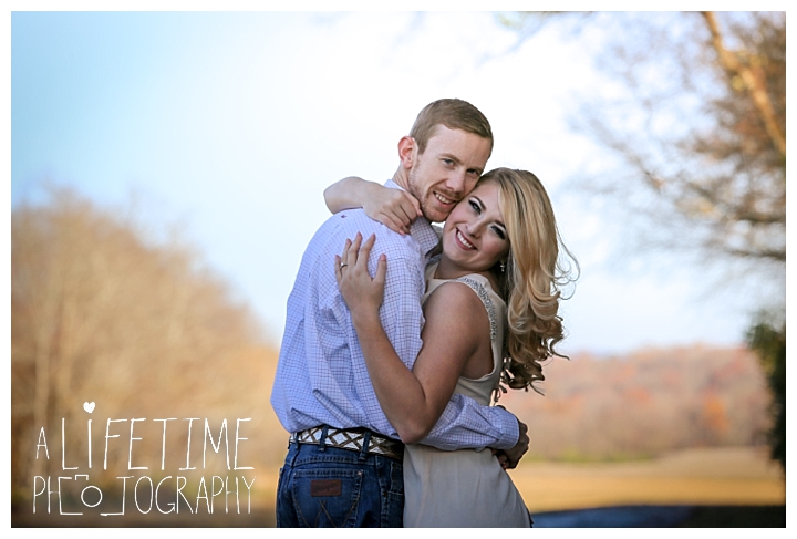 engagement-photographer-gatlinburg-pigeon-forge-knoxville-sevierville-dandridge-seymour-smoky-mountains-townsend-photos-session-professional-maryville_0085