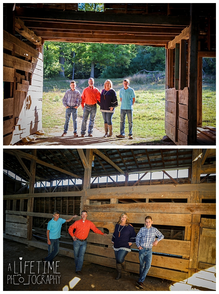 family-photographer-cades-cove-smoky-mountains-gatlinburg-pigeon-forge-seviervile-knoxville-townsend-tennessee_0005