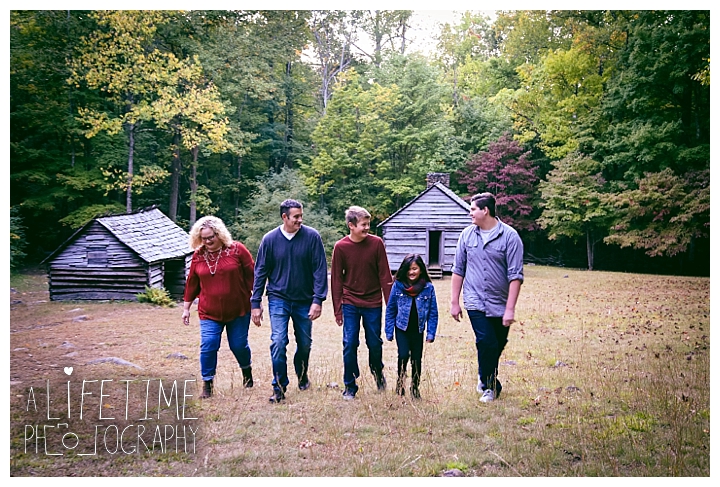 family-photographer-smoky-mountains-gatlinburg-pigeon-forge-seviervile-knoxville-townsend-tennessee-roaring-fork-motor-nature-trail_0116
