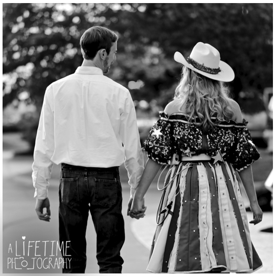 marriage-engagement-photographer-Pigeon-Forge-Dixie-Stampede-Gatlinburg-Smoky-Mountains-12