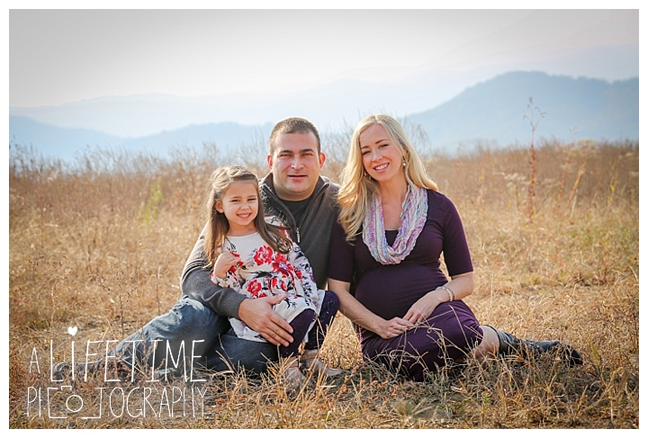 maternity-photographer-family-gatlinburg-pigeon-forge-knoxville-sevierville-dandridge-seymour-smoky-mountains-couple_0033