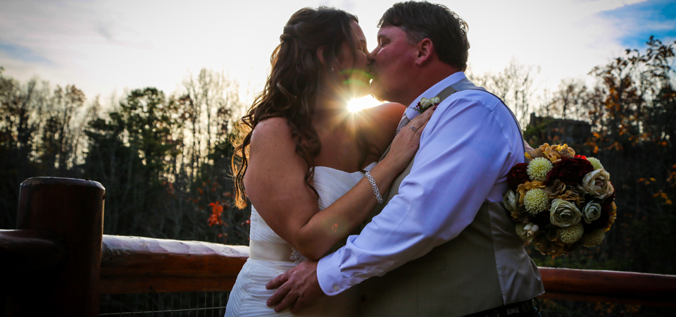 Kevin + Amanda | Deer Ridge Mountain Resort | Gatlinburg Wedding Photographer